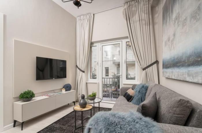 Ben Yehuda, 3 Lovely Flats In The Same Building Jerusalem Ngoại thất bức ảnh